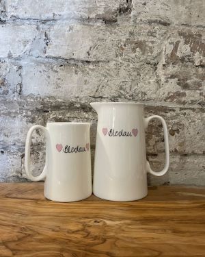 Blodau Pink Jugs