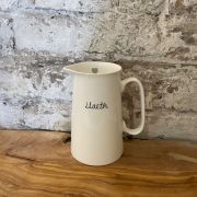 Llaeth Jugs