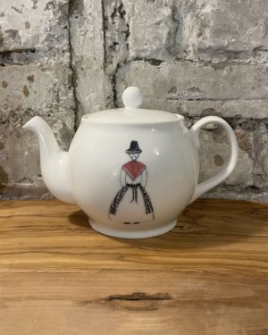 Dilys Teapot