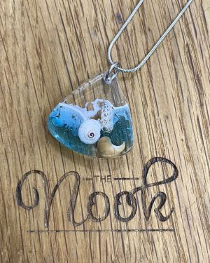 Acrylic Sea Shell Necklace